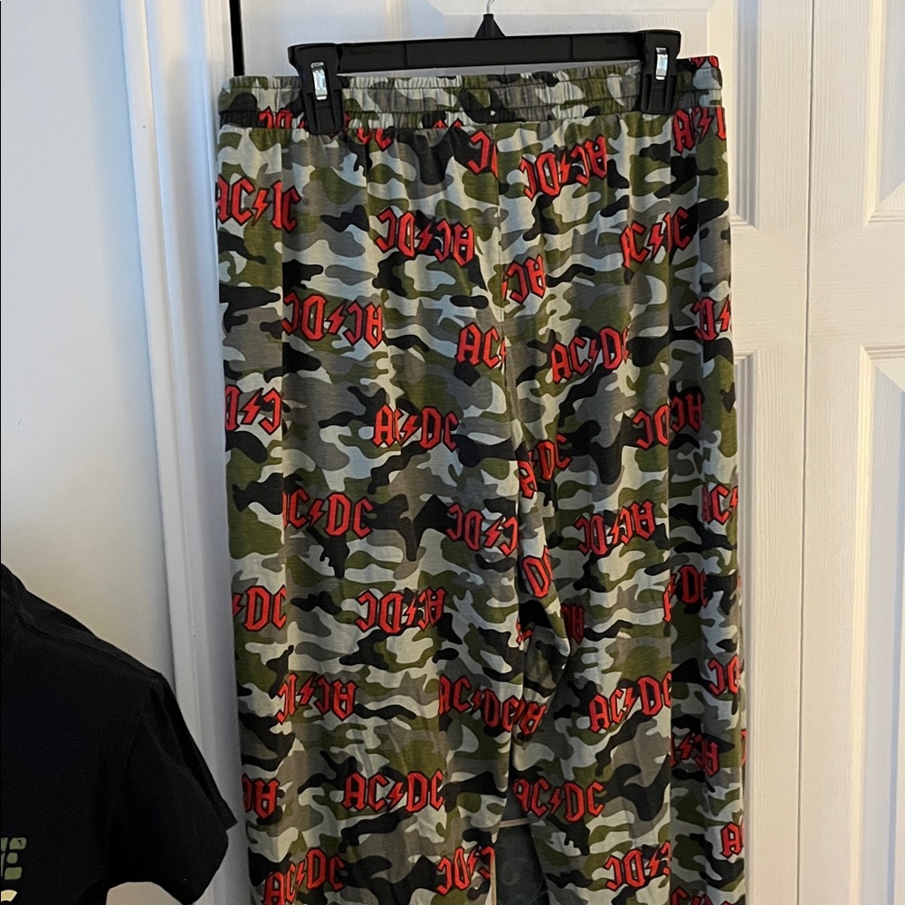😃AC/DC Camouflage Joggers for Men - Picture 7 of 8